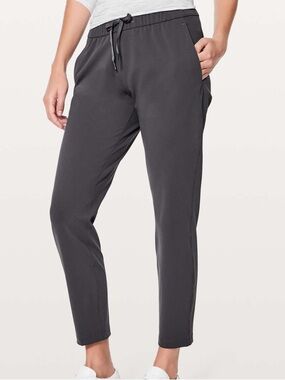 Lululemon On The Fly Pant 28" Dark Gray Size 8 Pockets Stretch Walking Hiking